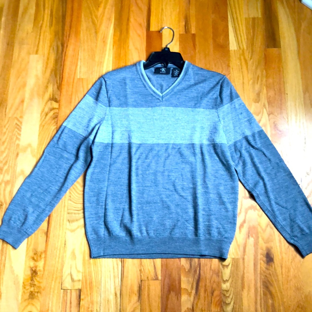Calvin Klein V-Neck Sweater- PERFECT Condition.